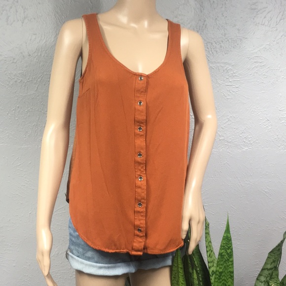 Universal Thread Tops - Universal Thread Rust Color Block Button Up Tank